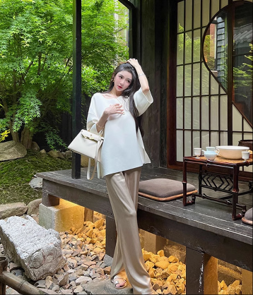 Wholesale Fashionable High-Waisted Wide-Leg Pants