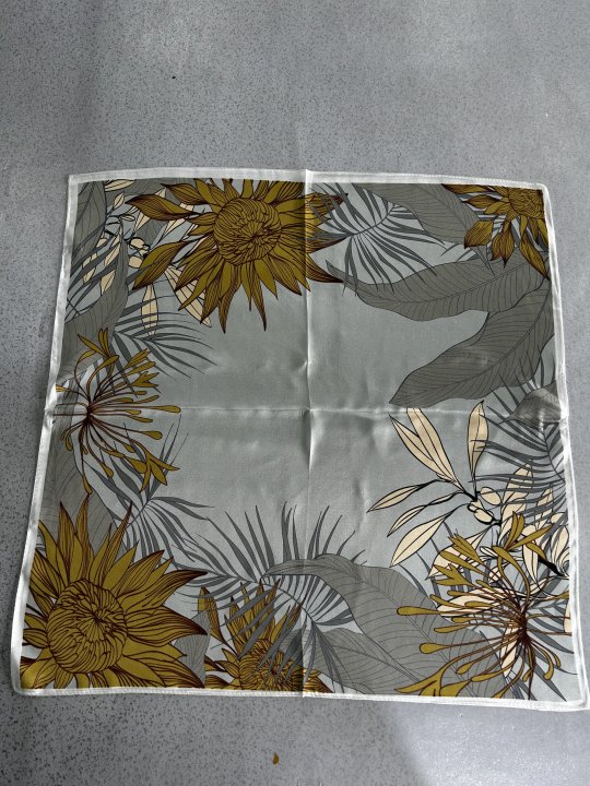 Wholesale Charmeuse Floral Pattern Scarf 53x53cm